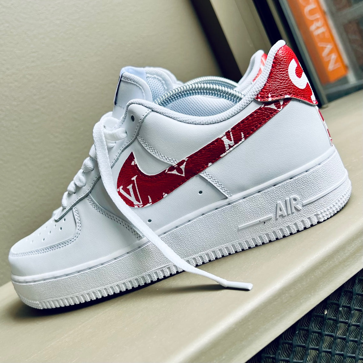 Louis Vuitton x Nike Air Force 1 Low | Size 7.5