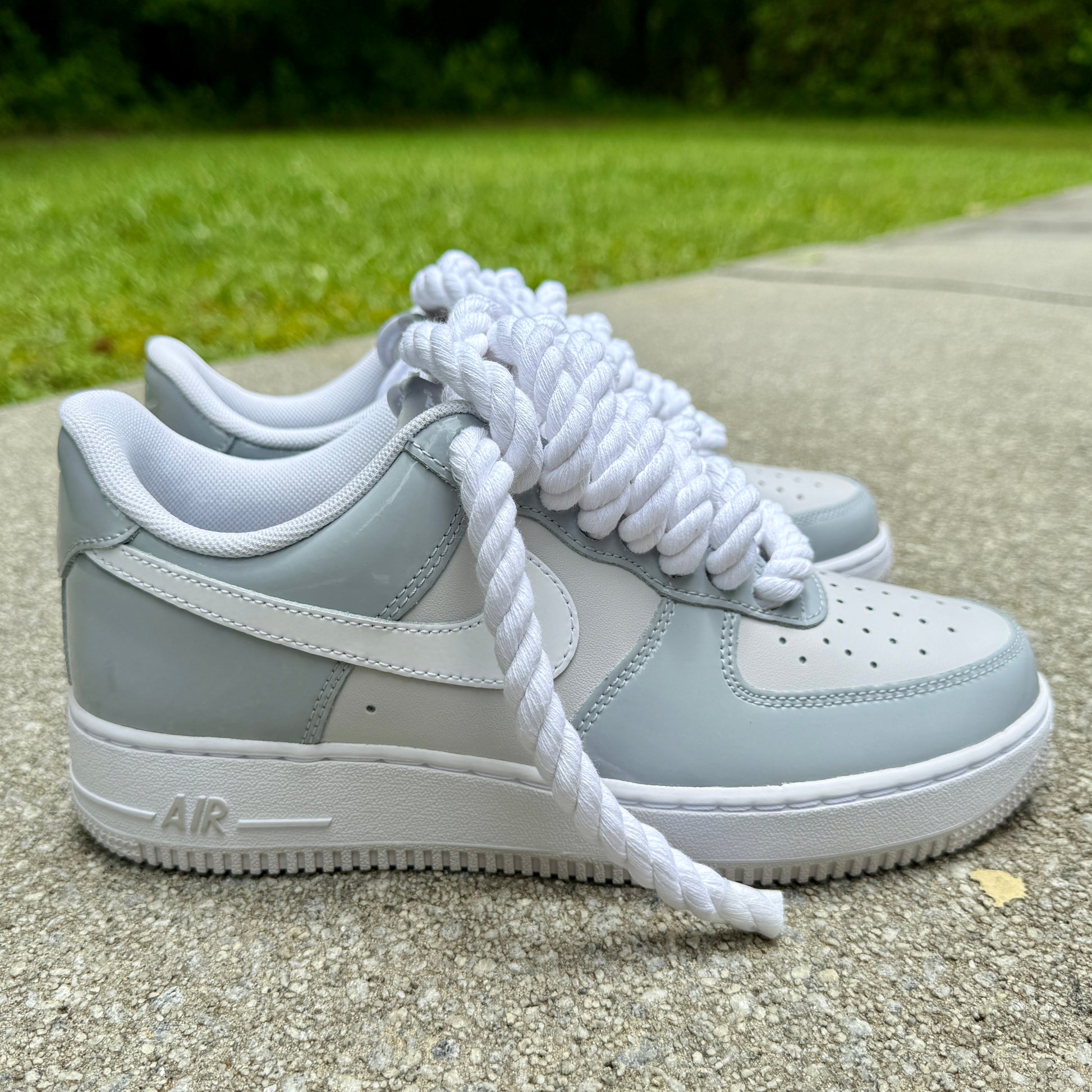 Grey and white rope lace af1